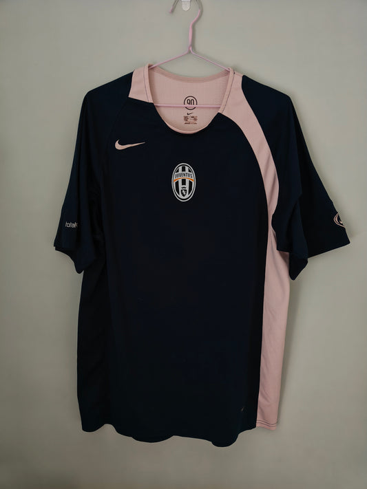 Juventus 2004-05 Training Shirt Size Medium